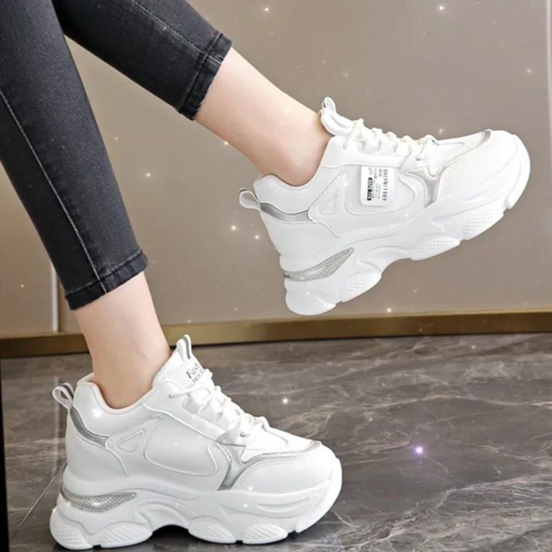 Nieuwe stijl dames casual schoenen Comfortabele ademende sneakers Platform Zachte zool Schokabsorberende loopschoenen Zapatos De Mujer