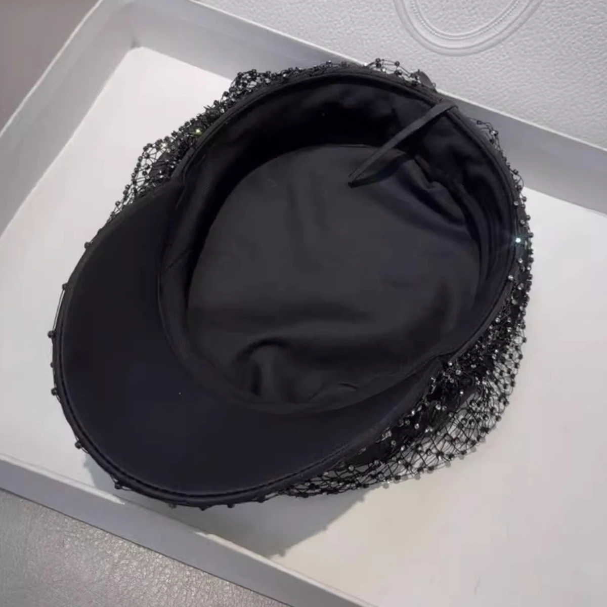 خمر رسائل حجر الراين فتاة موزع الصحف قبعة شبكة سوداء كامل الماس ديكور البحرية نمط الأزياء الفاخرة أنيقة قبعة مسطحة للحزب