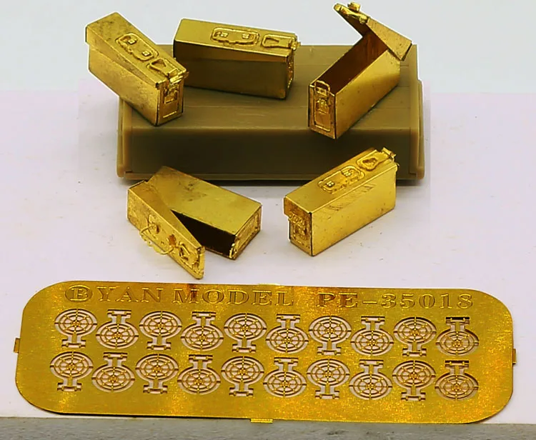 Yan modello PE-35018 1/35 scala WWII tedesco MG42 scatole di munizioni e mirino (parti di incisione)