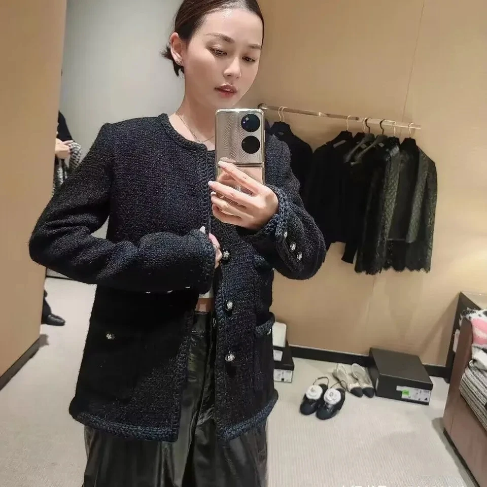 Top Quality Silk Liner Wool Blends Black Tweed Jacket Women O-neck Pockets Long Sleeve Flower Buttons Sweet Elegant Lady Jacket