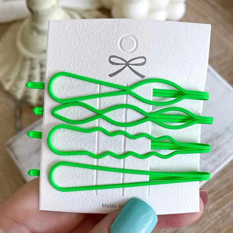 

Wave Geometric Hair Clips 4PCS Set Korean Style Matte Hairpins for Women Girls Daily Use