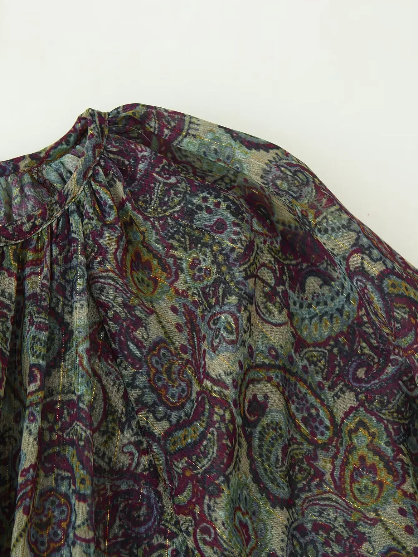 فستان شبكي بدون حمالات 2025 مع وشاح متدفق أنيق، عصري، نمط جديد، ملابس مكتبية مريحة، كاجوال، متعدد الاستخدامات، فين