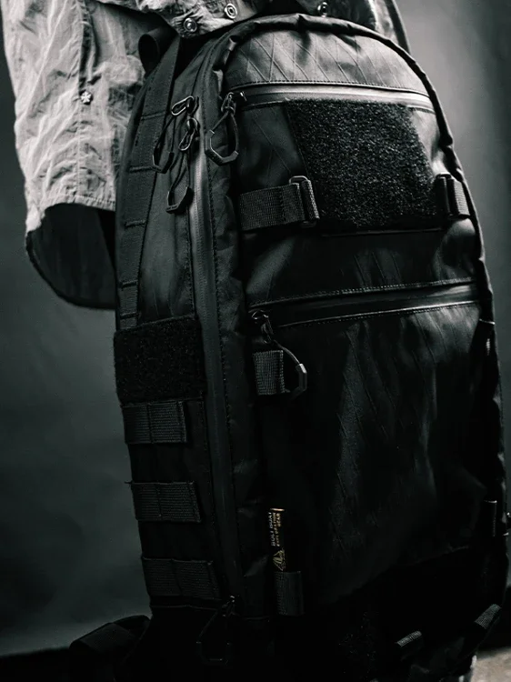 حقيبة ظهر تكتيكية للركاب على شكل قارب مقاس 15.6 بوصة، سعة 18 لترًا