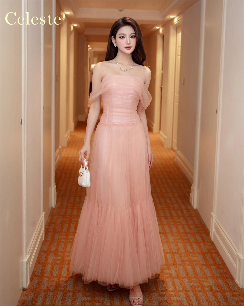 Customized Simple Pink Tulle Evening Dress Exquisite Strapless Off the Shoulder Homecoming Dresses Luxury Vestido De Festa