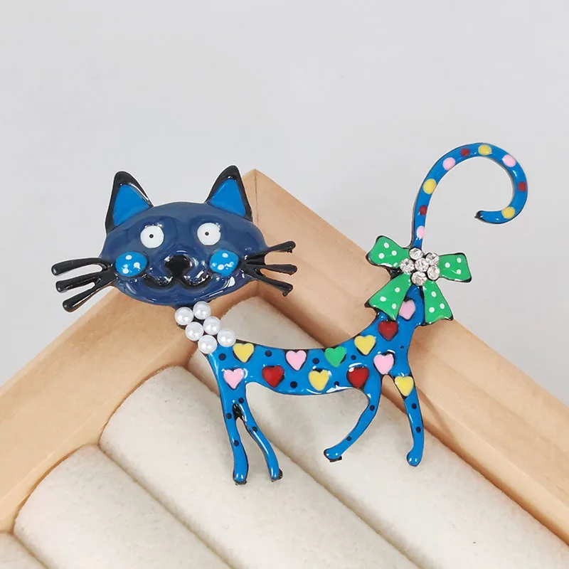 Mode Niedlichen Cartoon Blau Rot Katze Broschen Für Frauen Emaille Tier Brosche Pins Corsage Party Büro Casual Schmuck Geschenke – Detail 7