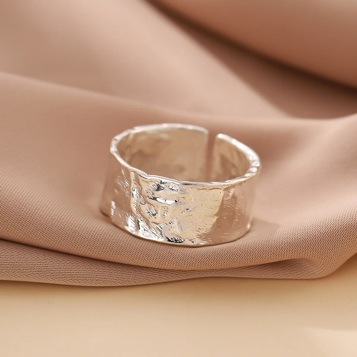 Uini-Tail 2024 new listing 925 Tibetan silver simple creative irregular bump wide open ring fashion personality tide flow  JZ029