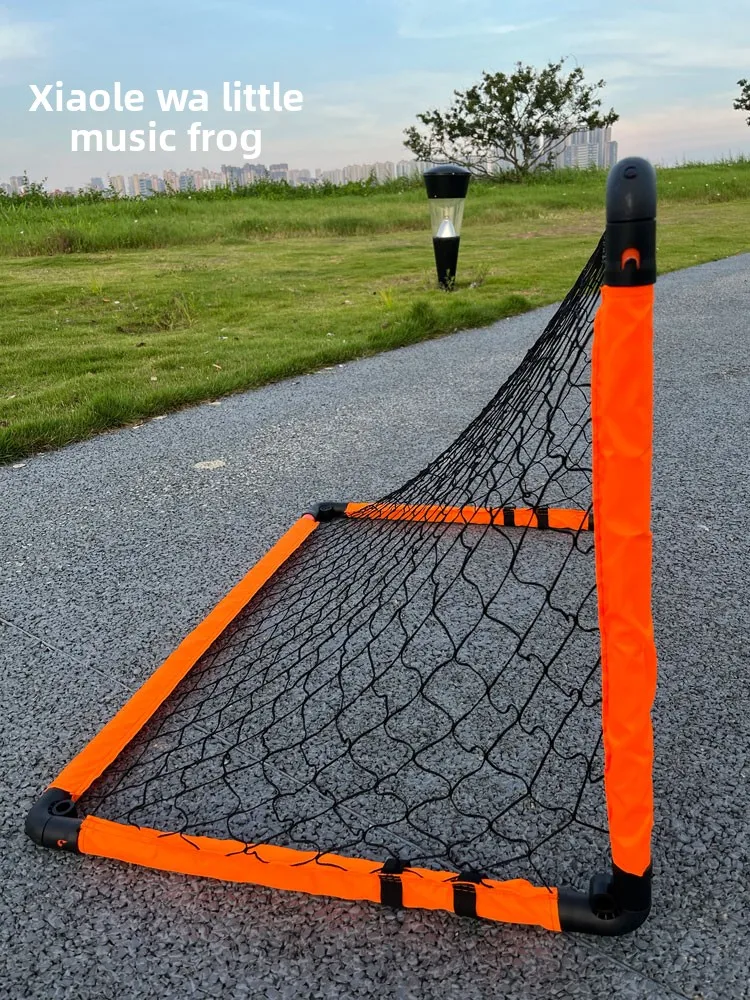 هدف كرة قدم محمول للأطفال على شكل ضفدع صغير للتدريب الرياضي في الهواء الطلق، إطار نشاط تفاعلي ممتع للآباء والأطفال