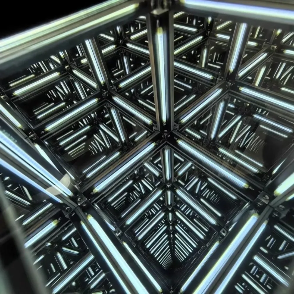 lampe-de-bureau-a-technologie-maglev-jeu-electronique-cube-transparent-eclairage-led-technologie-d'eclairage-d'ambiance-lampe-de-nuit-de-bureau