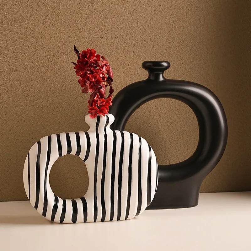 Jingdezhen Creative Nordic Black-and-White Striped Ceramic Vase Floral Arrangement Living Room Decorative Ornament Wedding Gift