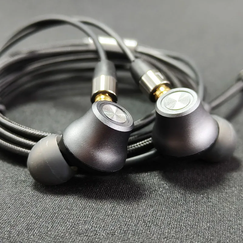 HIFI  In Ear Metal Tri Frequency Balanced MMCX Earphone with Knowles 33518 Balanced Armature with Fengda Dynamic Coil Headphone