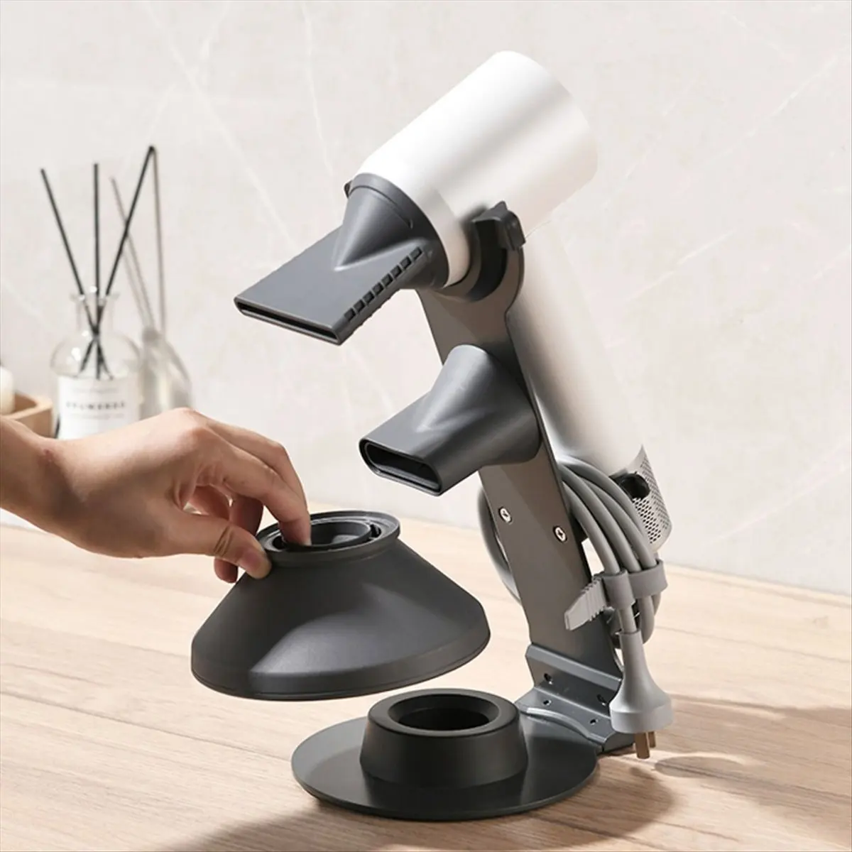 B21B Suitable for Hair Dryer Stand Vertical Bathroom Anti-Scratch Hair Dryer Storage Shelf