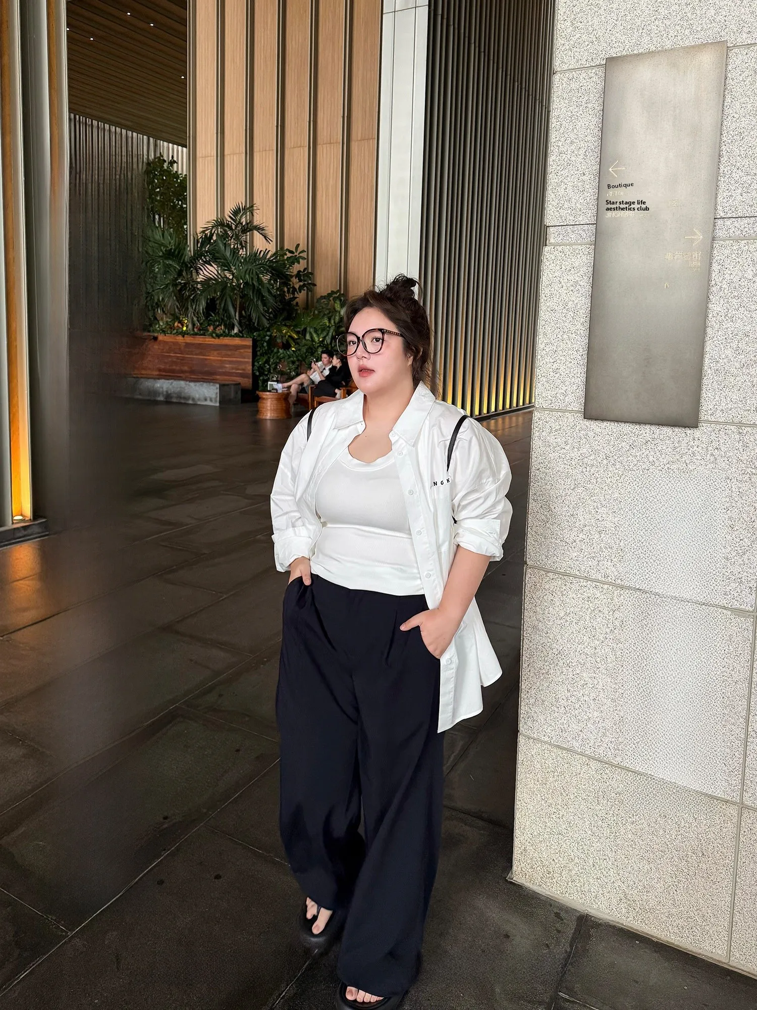 

Classic Casual Women's Wide Leg Suit Pants Loose Versatile Slimming Straight Cut Long Trousers Summer High Waist Commute