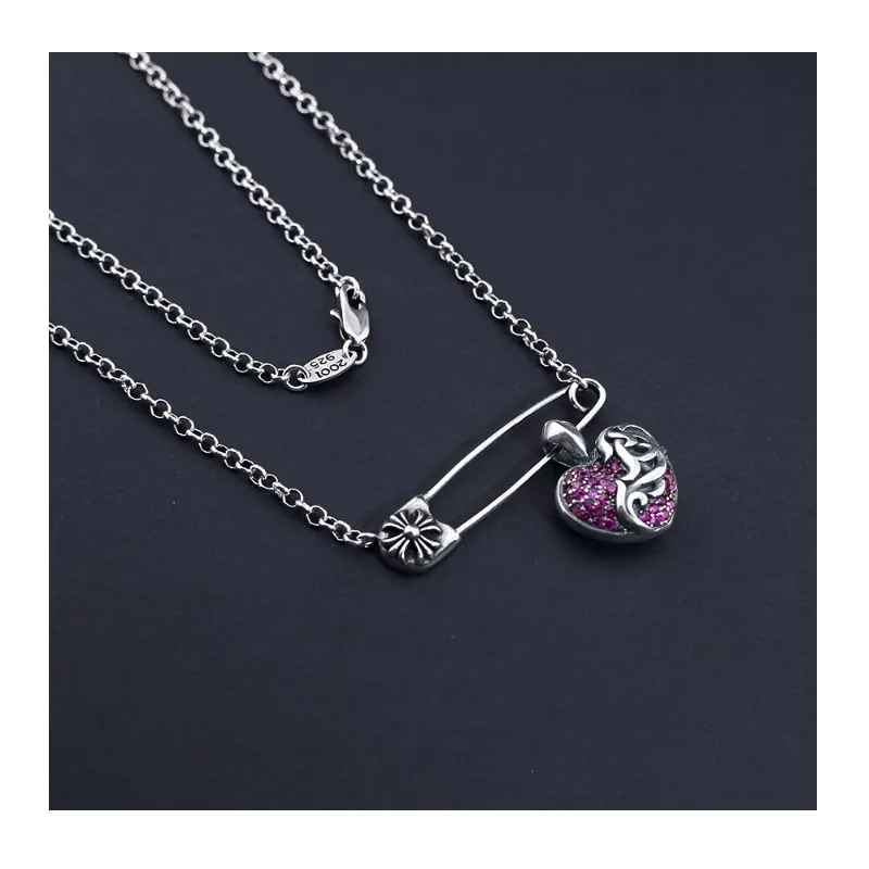 

Crowe Diamond Love Pendant Necklace Personality Light Luxury Niche Design Fashion Versatile Girls Love Necklace