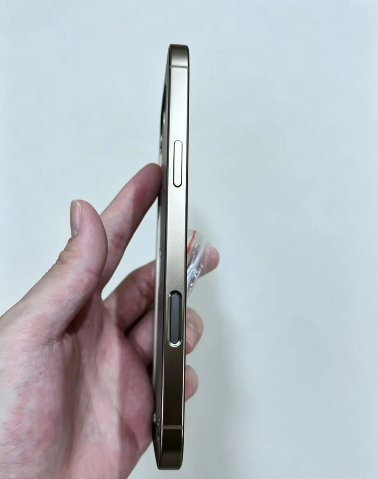 Compatible with iPhone 16 Promax Middle Frame Pre-installed Power Flex Cable Camera Button Without Pop-up Alert,Not have glass