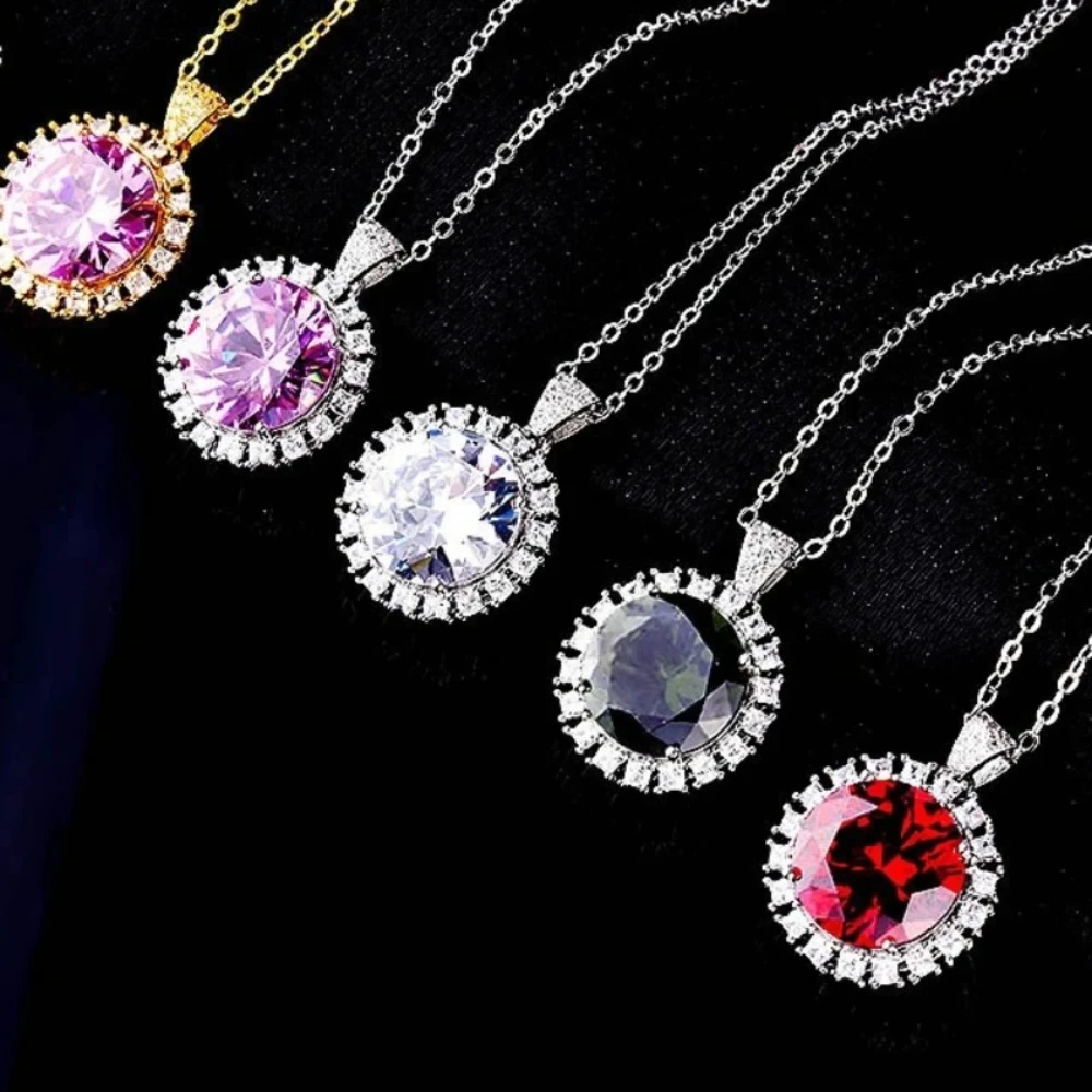 Luxuriöser halbvergoldeter 925er Sterlingsilber-Anhänger mit ultrahellem blauem Saphir. Bunte Edelstein-Halskette, entworfen für Frauen. – Detail 1