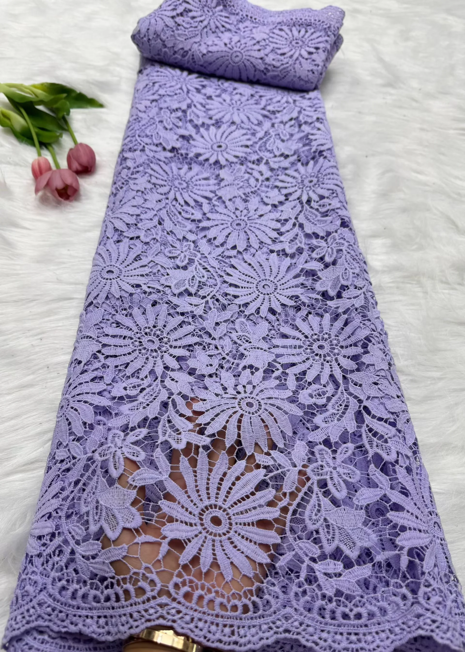 

Сиреневая нигерийская гипюровая кружевная ткань 2026, высокое качество, водорастворимая африканская кружевная ткань с блестками для шитья вечерних платьев