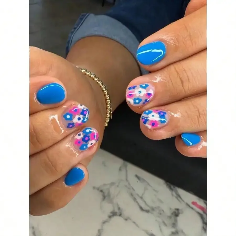 

24pcs Cute Square Blue Short Colorful Floral Fake Nail Art Stickers, Women Square False Nails