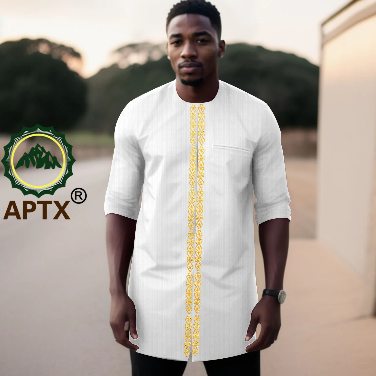 African Clothes for Men 2023 New Traditional Dashiki O-neck Embroidery T-shirt Bazin Riche Attire Date Church Occasion A2312002