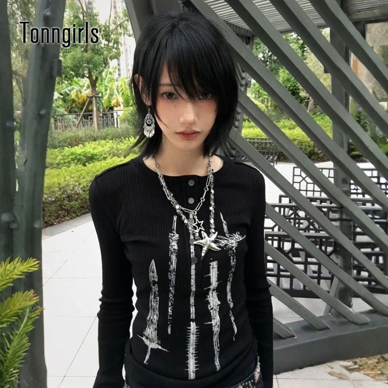 

Tonngirls Gothic Print Graphic Tops Button Slim Women T-shirt Y2k Japanese 2000s Grunge Tops E-girls Punk Style Tshirts Black