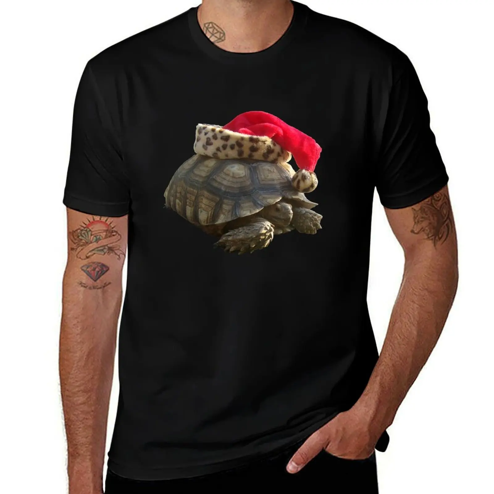 Sulcata Tortoise with Santa Hat T-Shirt Lightweight Gym Training T-Shirt