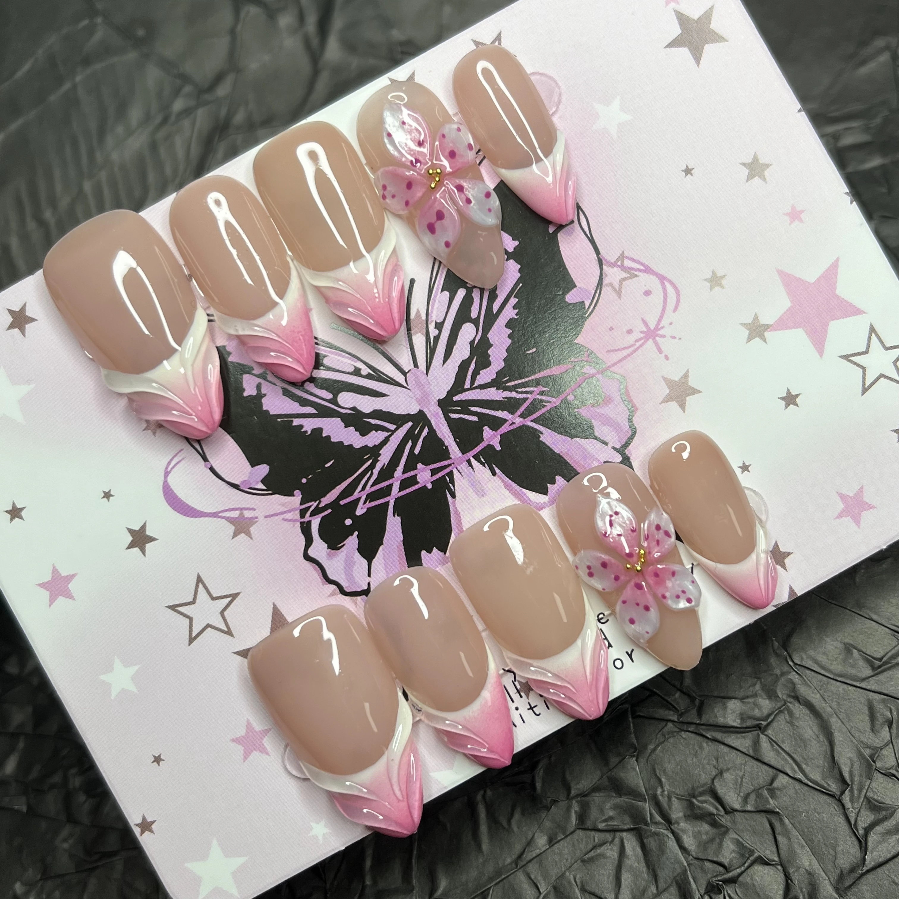 

3D Flower Press on Nails Акриловые ногти Миндалевидные прессы Y2k Французские советы Nail Art Presson Flowers Желтый Розовый Градиент Французские ногти