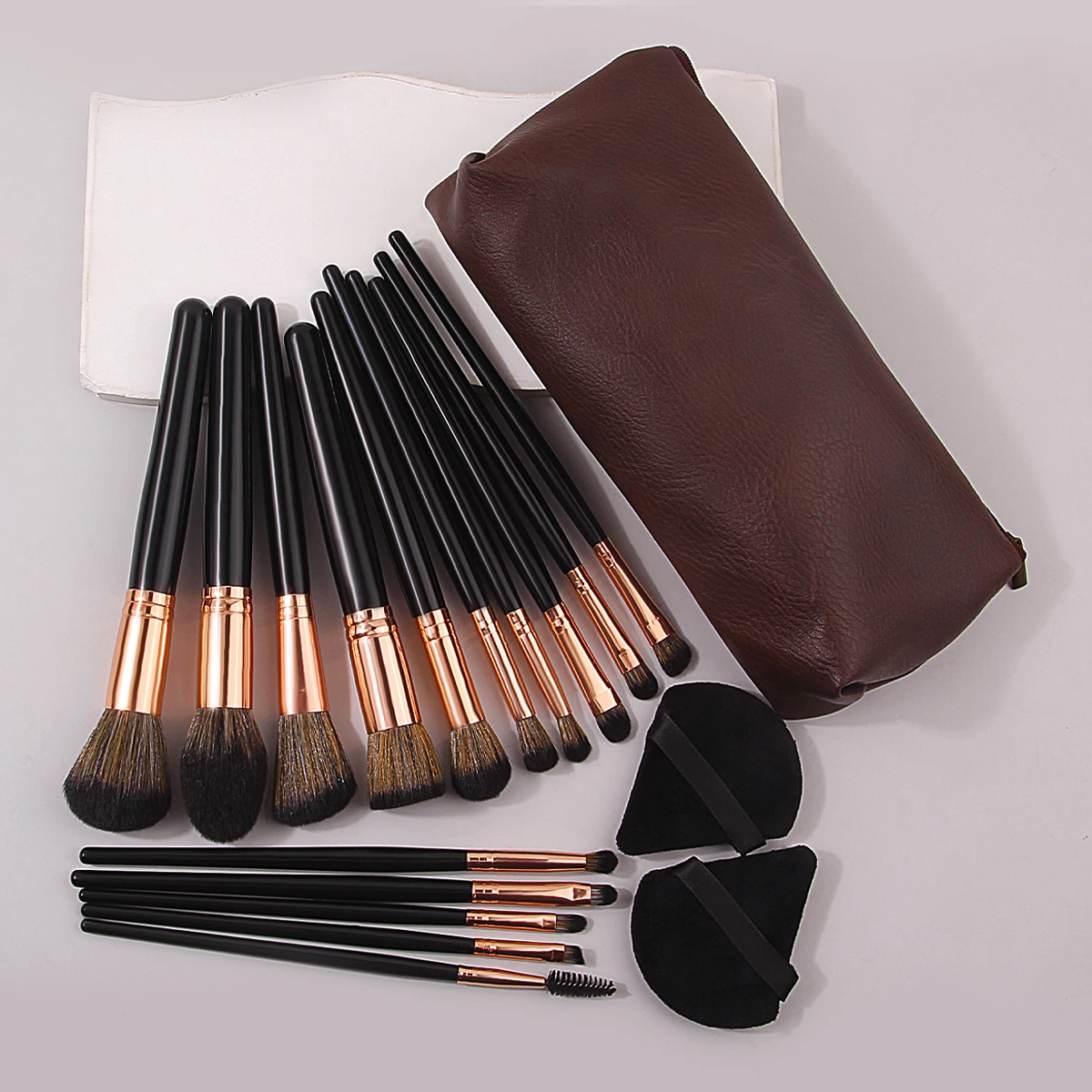 Juego de brochas de maquillaje de 18 Uds., brocha para colorete, brocha para sombra de ojos, bolsa de almacenamiento de cuero, soplo de polvo, juego completo de herramientas de maquillaje