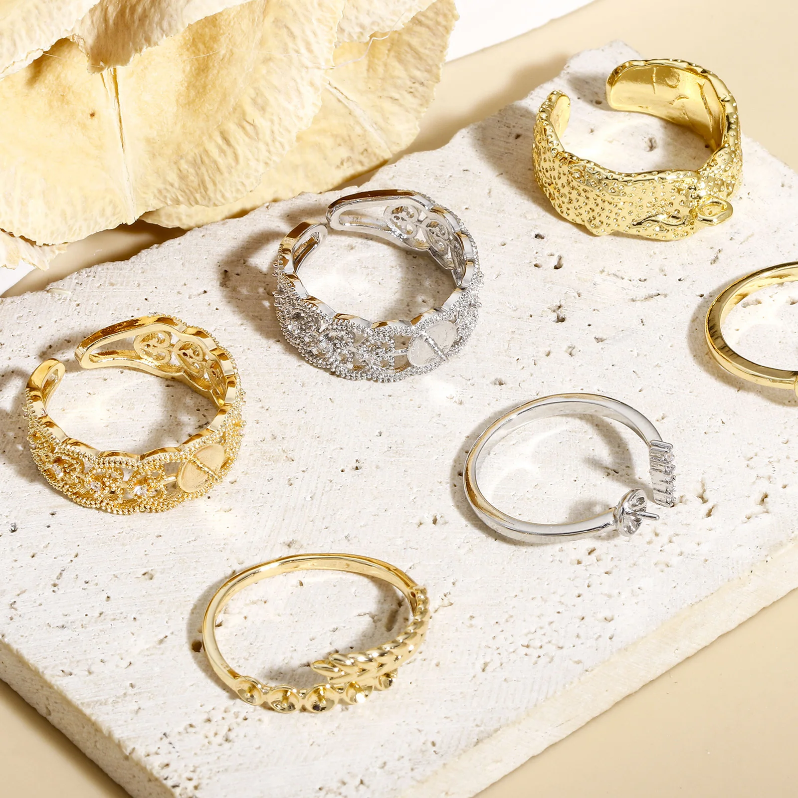 Messing stilvolle offene verstellbare Semi-Mount-Ring für DIY Frauen Schmuck Perle Einstellung Spitze echte vergoldete klare Strass Ring