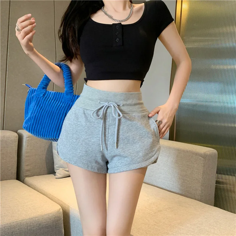 Women Yoga Shorts Summer Outer Wear Mid-Waist Casual Loose Straight Pants Lady Stylish Thin Breathable Wide Leg Gym Short Pants