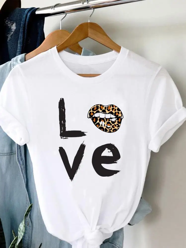 

Женская футболка с леопардовым принтом, Повседневная футболка в стиле 90-х с принтом сердца, с мультяшным принтом, лето 2023