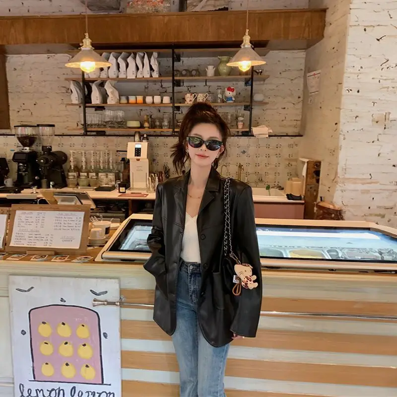 Black Suit Leather Jacket Women's 2025 Early Autumn High-end Feeling Street Small Retro Hong Kong Style Loose Jacket