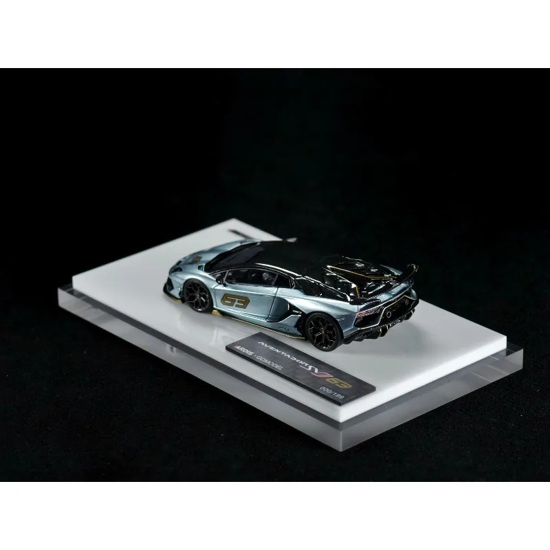 TARDIS 1:64 ランボルギーニ アヴェンタドール SVJ 63 – ベイビー