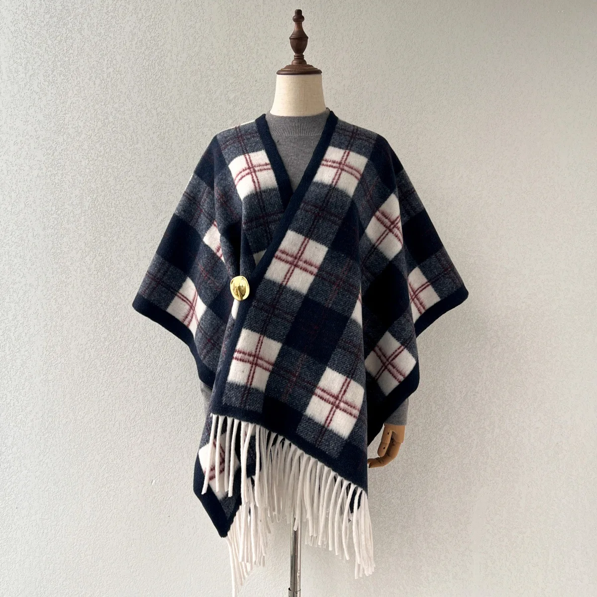 Warm Tassel Trimmed Oversized Poncho Shawl Coat Ethnic Style Geometric Pattern Cashmere like Fabric for Women Spring Autumn