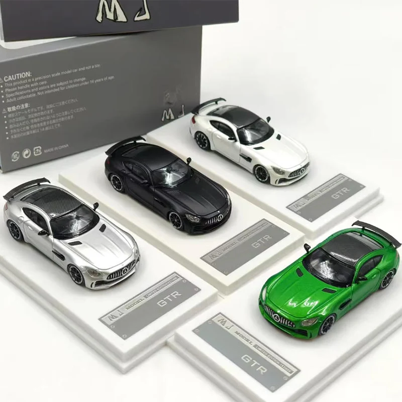 

1:64 Scale GTR Simulation Alloy Toy Car Model Static Decoration Classic Collection Gift Souvenir