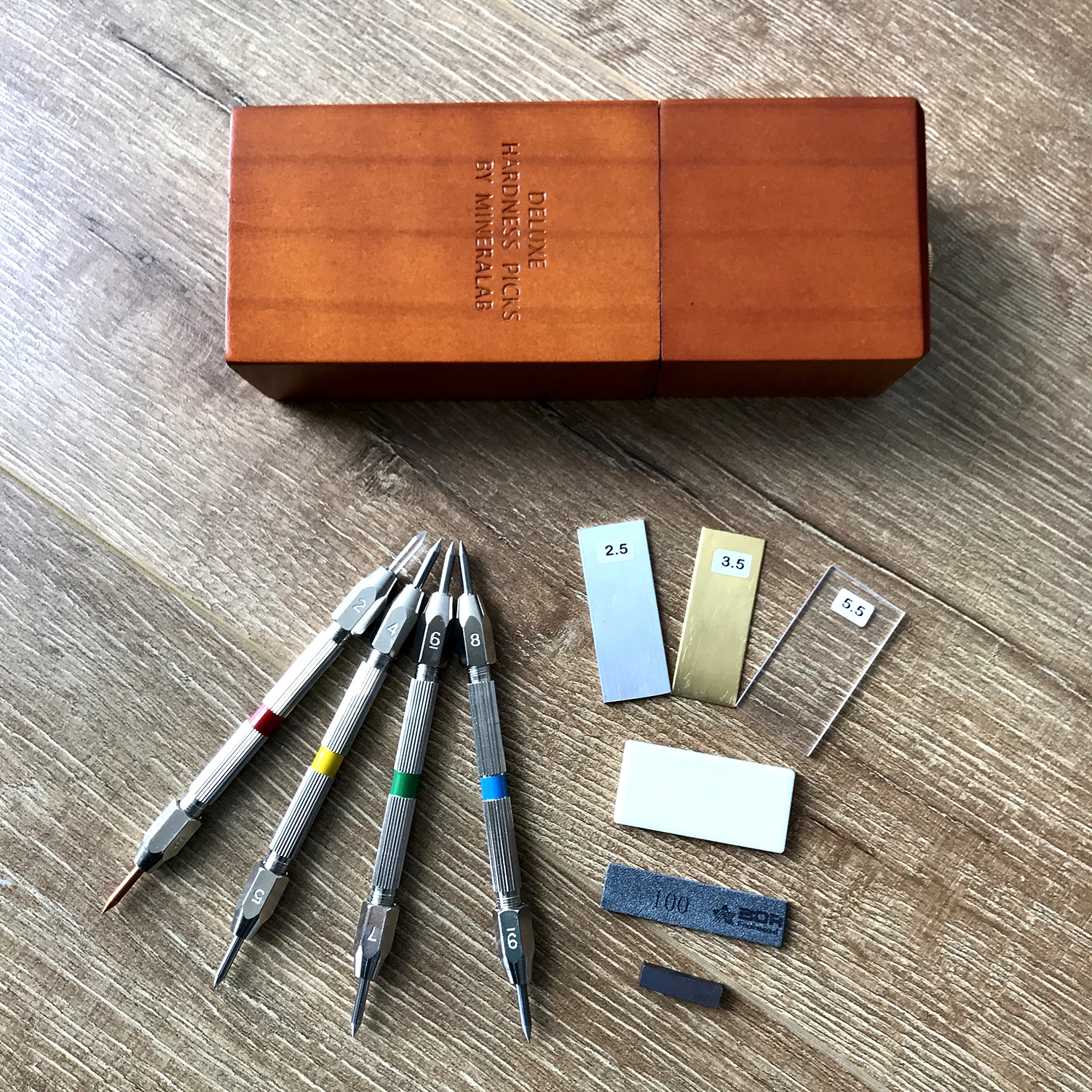 

Mohs Hardness Picks Flooring Construction Equipment for Floor Grinding and Polishing Machines Hardness Pick Set