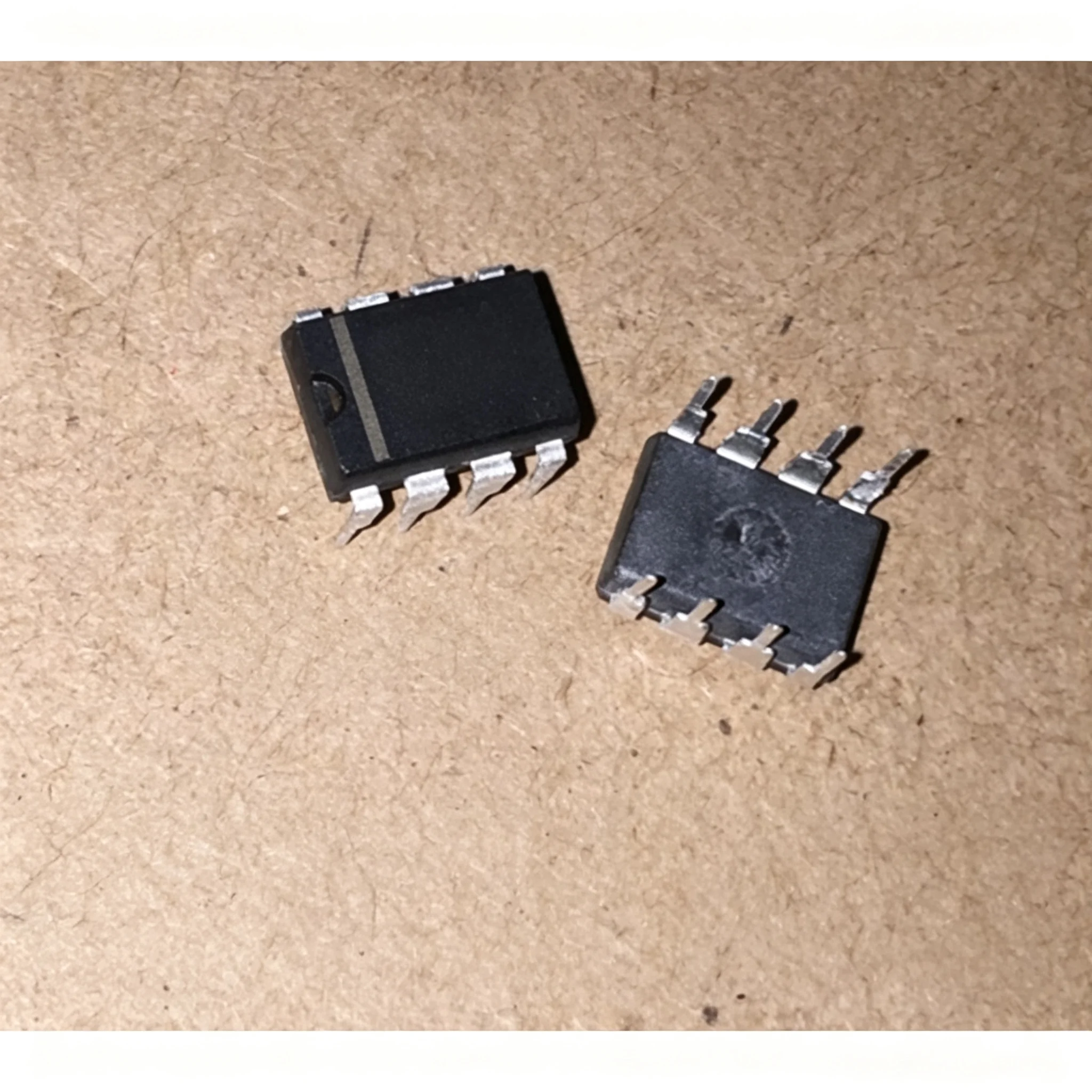5piece MAX690 CPA AEPA DIP-8 MAX690MJA MAX690MJA/883 CDIP8