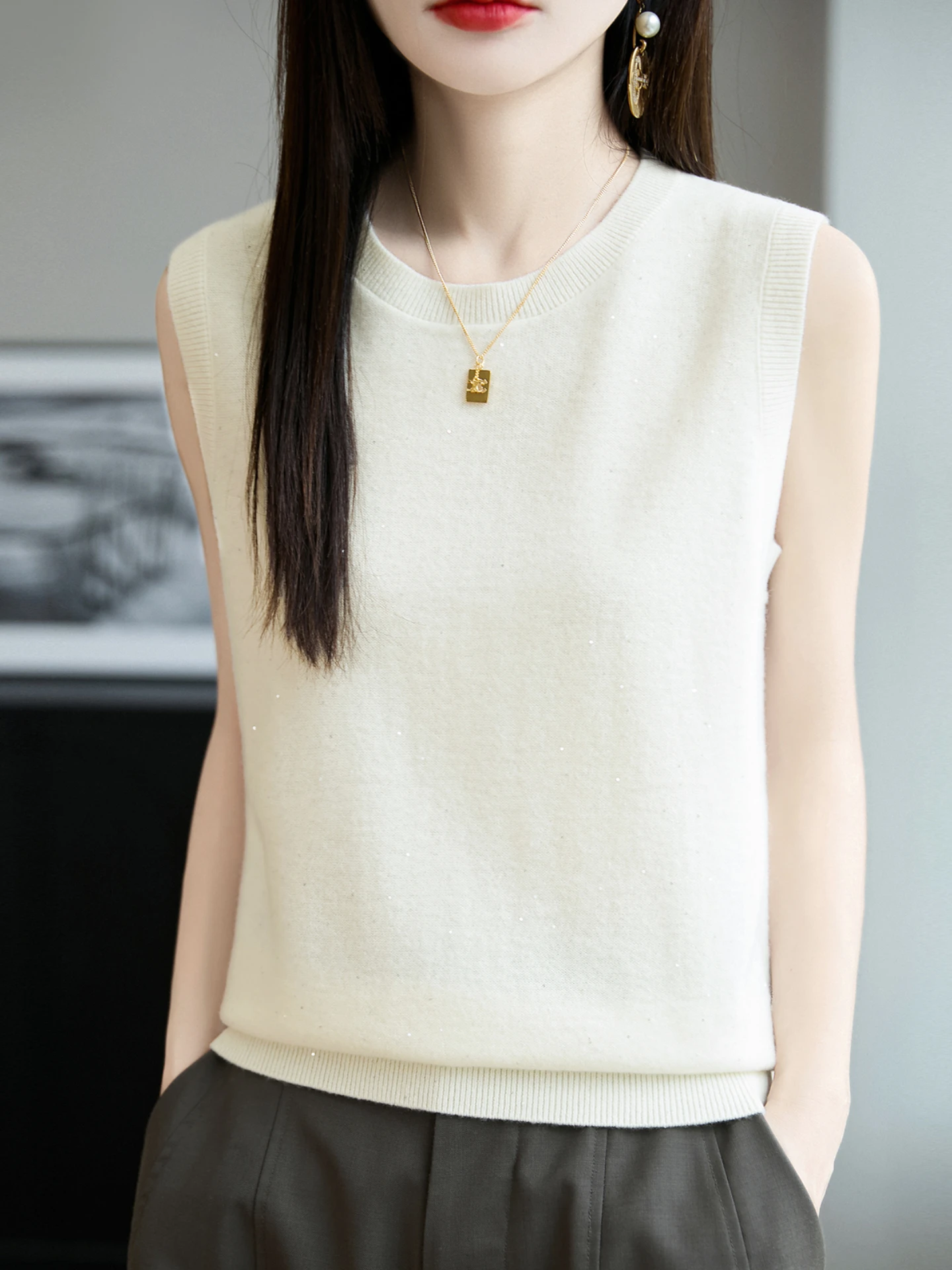 엘리 시퀸 순모 스웨이드 라운드 네이키드 니트 베스트 여성 아우터웨어 이너 매치 탑 베이스 아이르트 스웨터 베스트