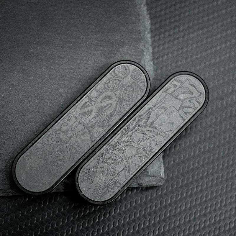 Antiguo día de hierro EDC Guandan Mini tarjeta mecánica magnética Slinging Metal dedo tarjeta empujando descompresión juguete de escritorio