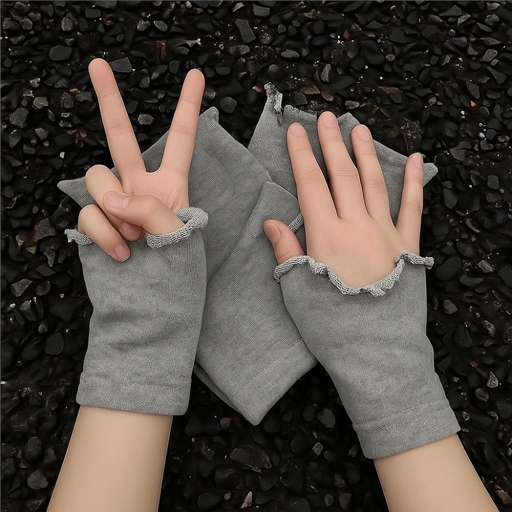 

Fashion Hip-hop Irregular Tear-edge Gloves Punk Subculture Grunge Style Fingerless Gloves Trends Y2K Ripped Mittens Streetwear