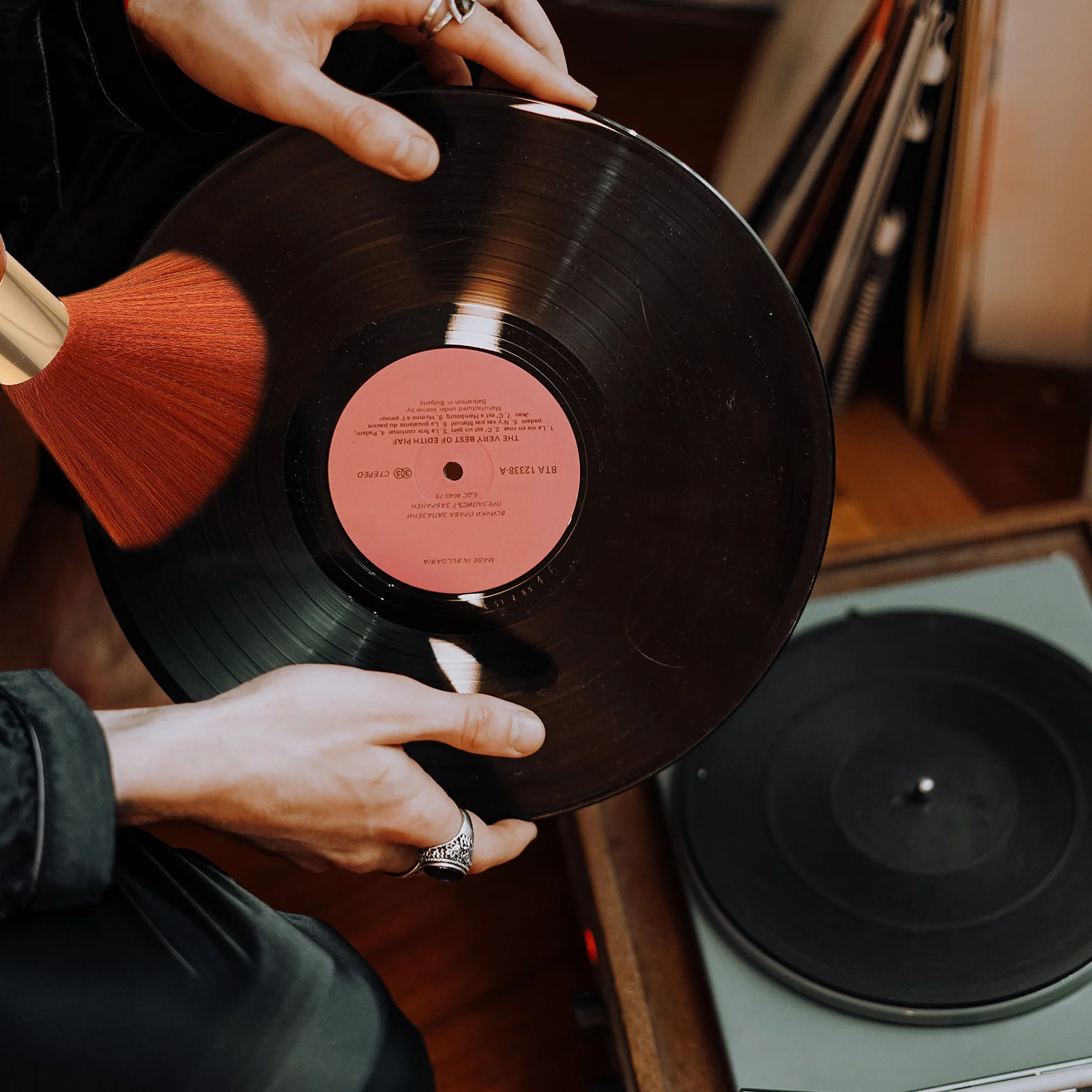 

Vinyl Record Cleaning Brush Wooden Handle For Cd Album Turntable Dust Remover Professional Record Vinyl Cleaner Tool