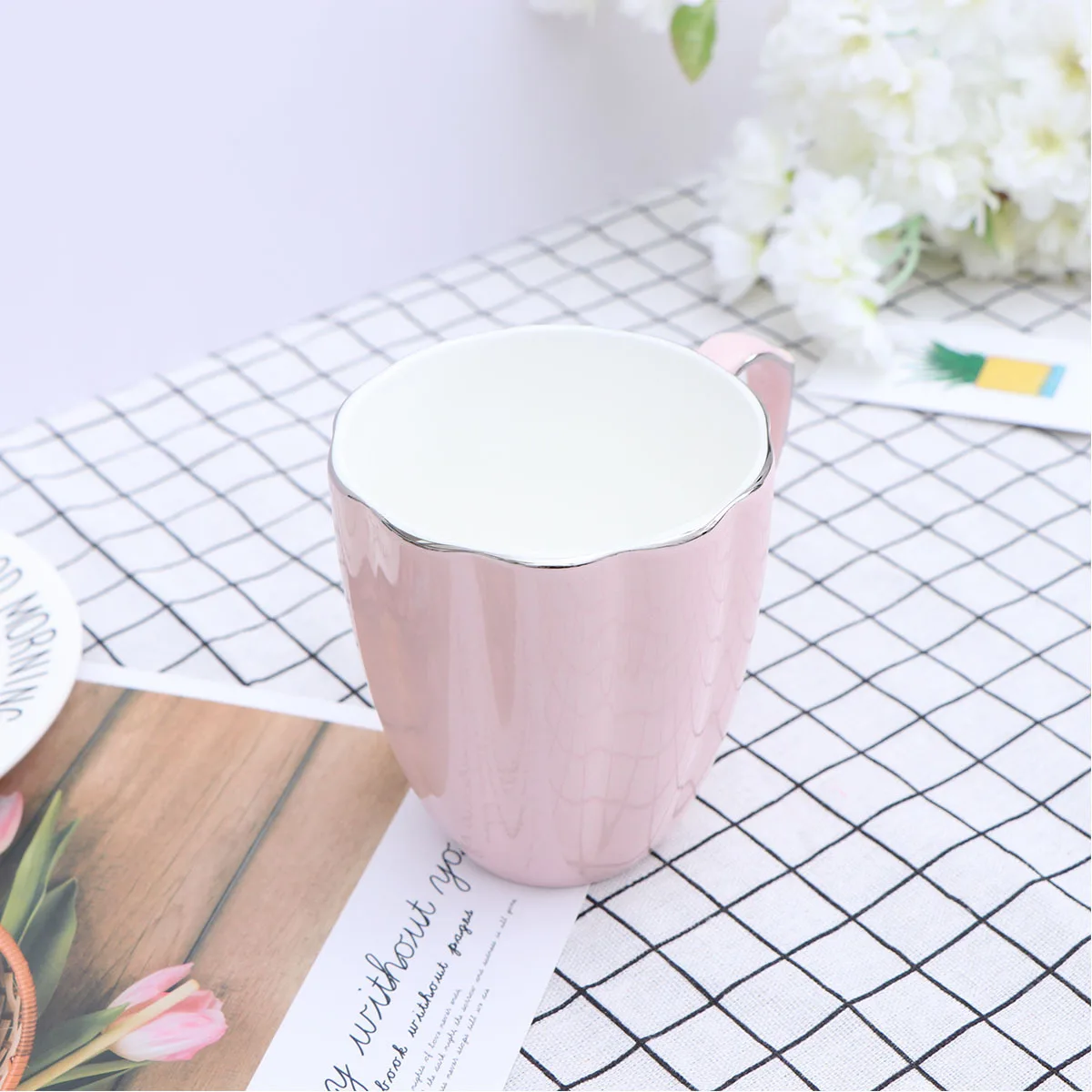 

Розовая керамическая кружка в форме тыквы, золотая полоска, декор, кофе, латте, капучино, чайная чашка, подарки, костяной фарфор, 401-500 мл, кружки для женщин