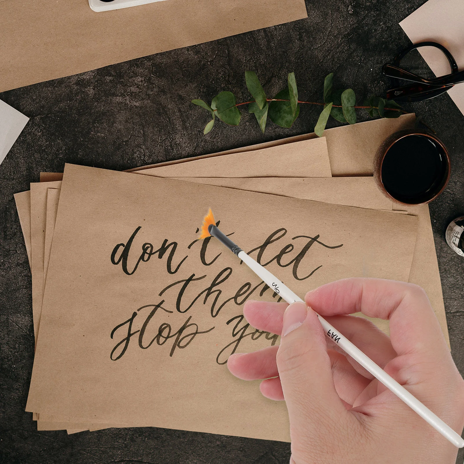 

1Set Painting Brushes Multi-Function Wooden Handle Nylon Bristles Portable Painting Tools for Watercolor Oil Drawing DIY