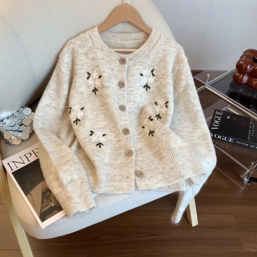 

Женский серый кардиган с круглым вырезом и вышивкой, джемпер, свитер, винтажный свитер 2000-х годов Y2k, эстетический японский трикотаж, свитер с длинными рукавами, осень