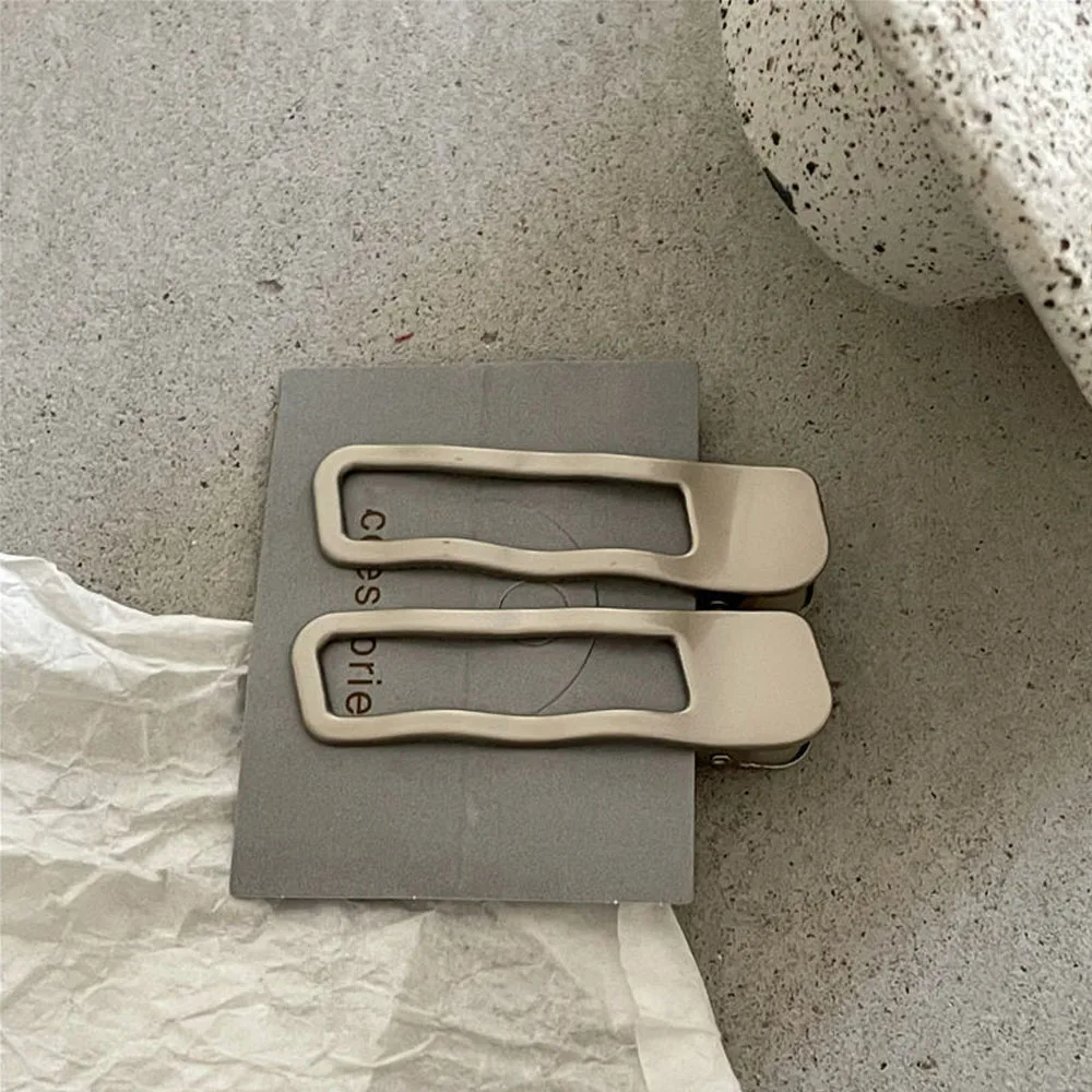 2pcs Silver Color Metal Silver Wave Line Hairclip With Geometric Hollow Alloy Duckbill Clips Side Bangs Female Ladies Hairpins image 4