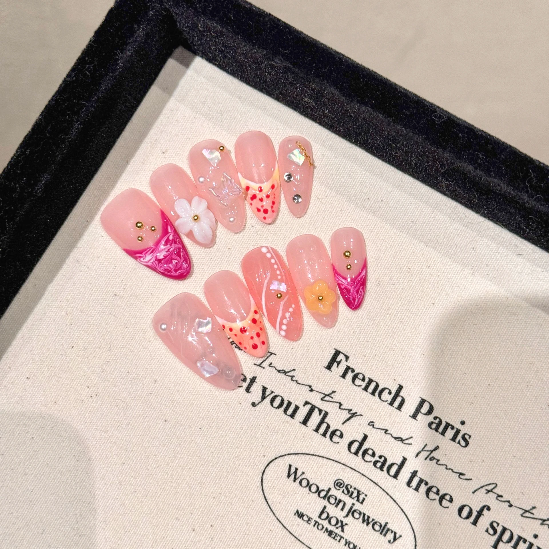 

10pcs Handmade Almond Press On Nails Light Pink French Style Fake Nail Patches Paint Flower Flash Rhinestone Decor False Nails
