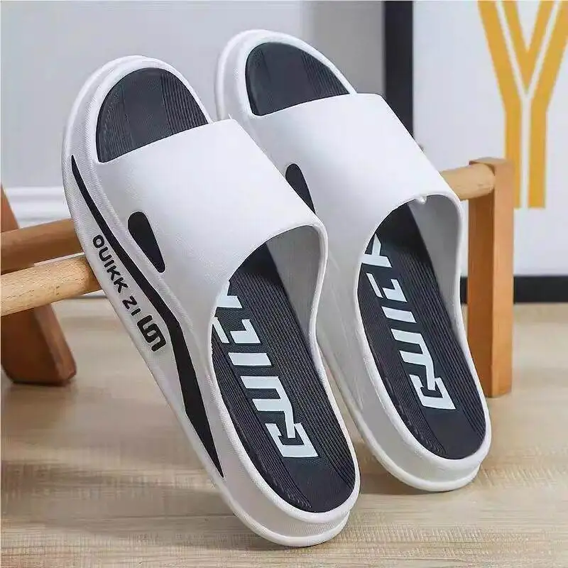 

Men's Summer Anti-Slip Odor-Resistant Slippers Indoor Outdoor Wear-Resistant Home Slippers Comfortable Slip-On Sandals