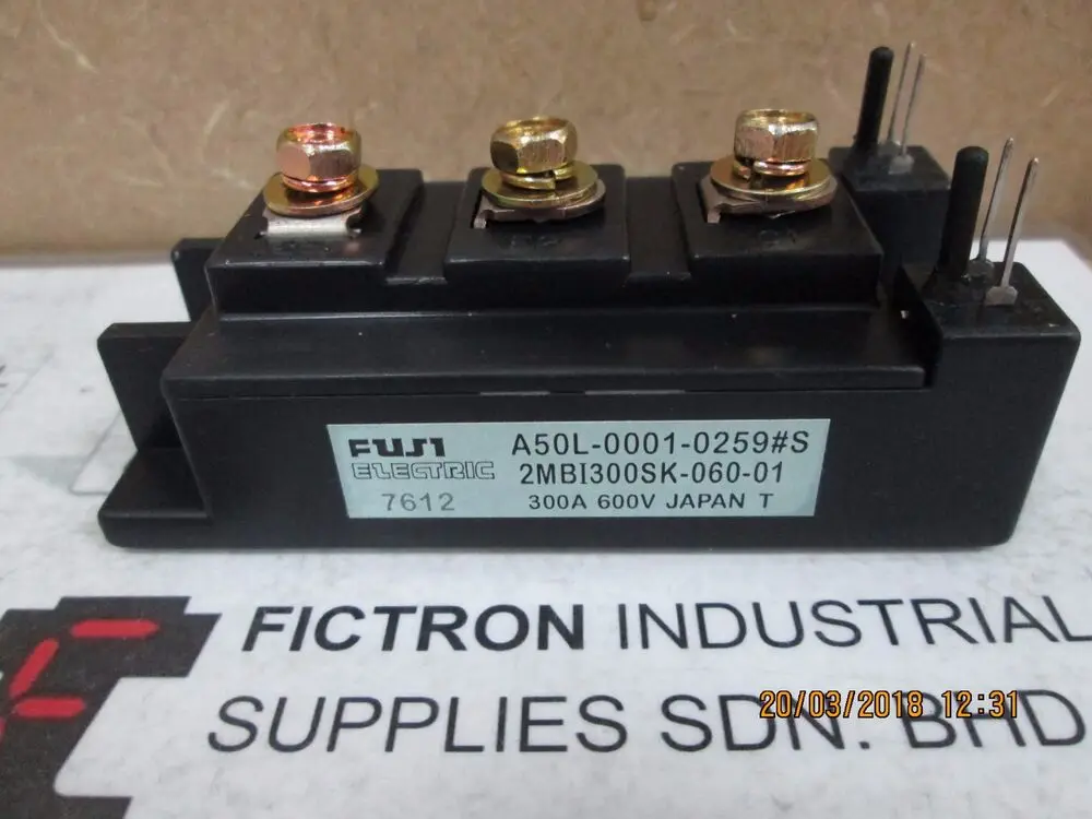 Новинка, 1 шт., 2MBI300SK-060-01, модуль FUJI IGBT 2MBI300SK060-01, A50L-0001-0259 # S