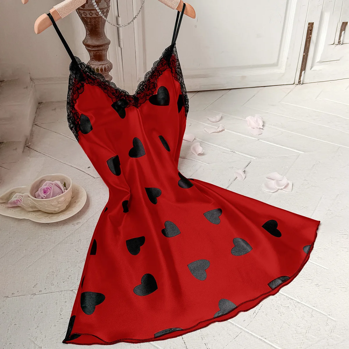 

Ice Silk Pajamas Sexy Backless Camisole Dresses, Home Clothing Thin and Fashionable Breathable Love Pajamas Short Skirts