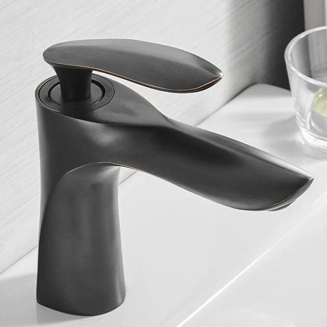 

Household Washbasin Sink Faucet Bathroom Faucets Single Handle Toilet Countertop Tap Deck Mounted Hot and Cold Mixer Tap