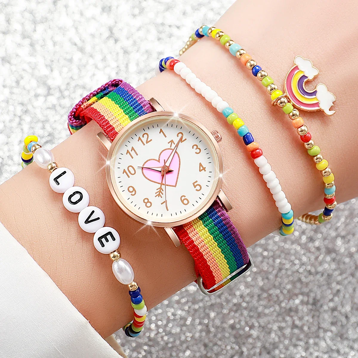 AAA4 Pçs/set Moda Coração Dial Relógio Feminino Banda de Nylon Relógio de Quartzo Arco-íris Contas Pulseiras Conjunto
