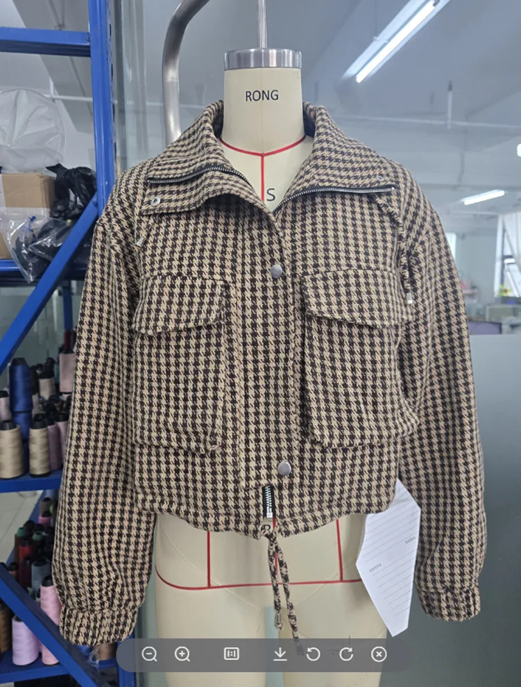 Karierte Jacke mit Kordelzug am Bund und Reißverschluss für Damen, lässiger, lockerer Mantel mit Kapuze und langen Ärmeln, Herbst 2026, Pendler- und Streetwear, rote Jacken und Mäntel – Detail 1